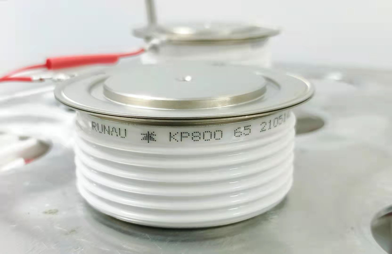 https://www.chinarunau.com/phase-control-thyristor-product/